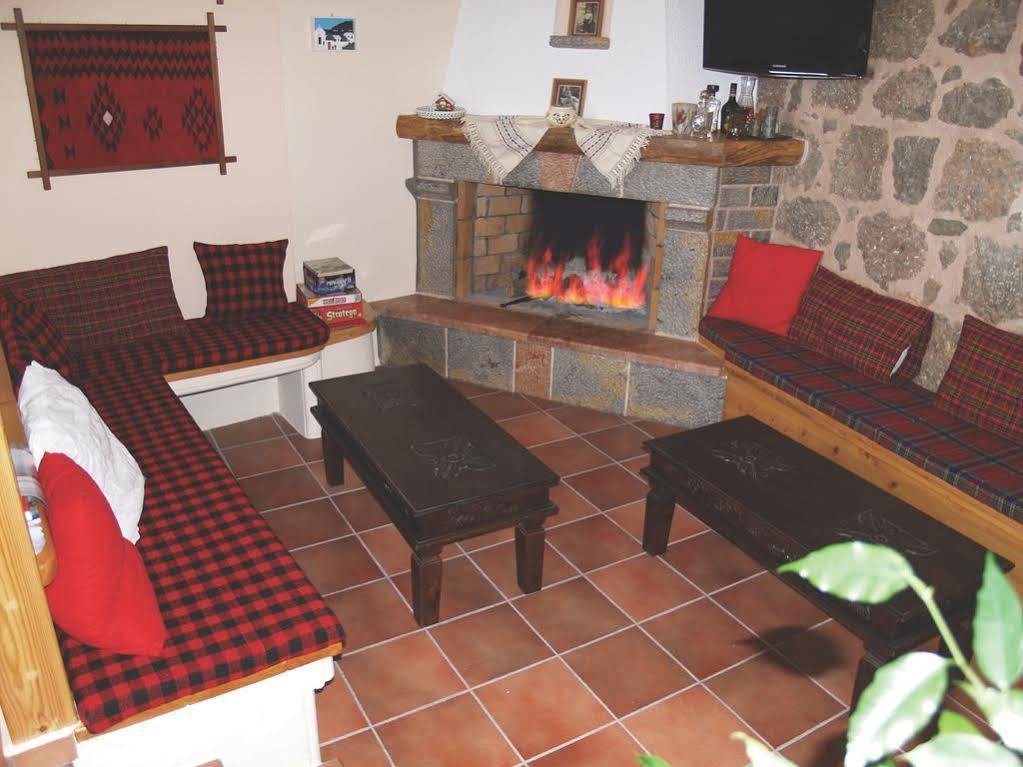 אראחובה Hotel Parnassos מראה חיצוני תמונה