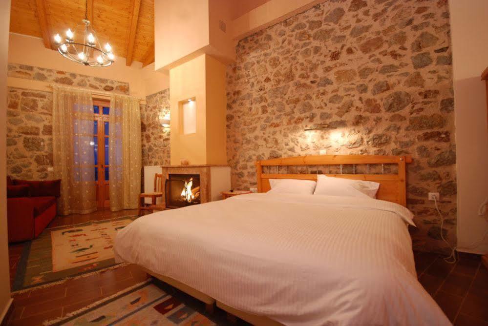 אראחובה Hotel Parnassos מראה חיצוני תמונה
