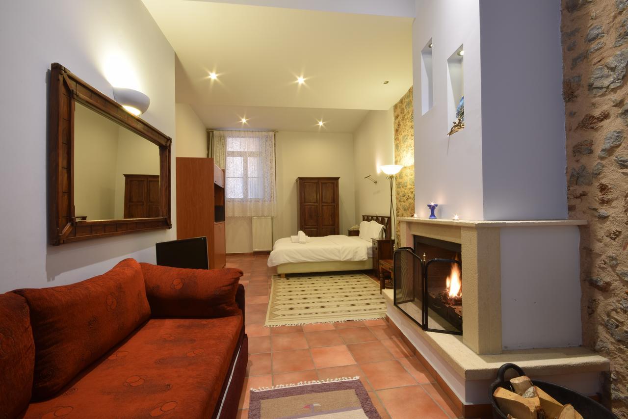 אראחובה Hotel Parnassos מראה חיצוני תמונה