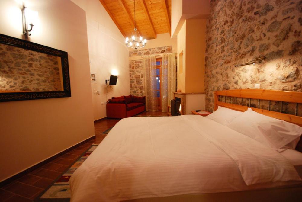 אראחובה Hotel Parnassos מראה חיצוני תמונה
